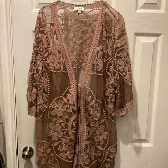 UMGEE kimono large - Picture 1 of 3